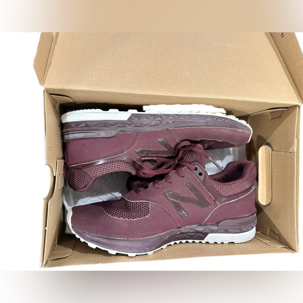New Balance Sneakers